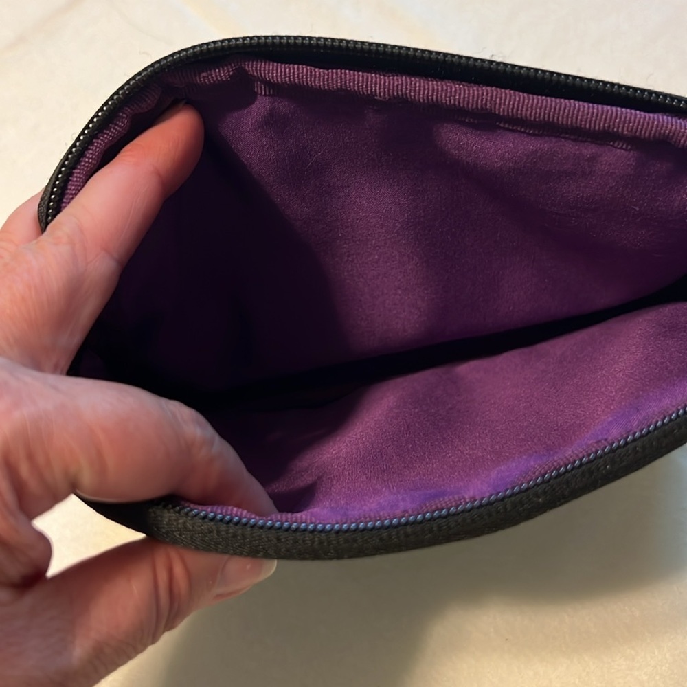 Herschel chapter travel bag. Virgin Atlantic. - Picture 4 of 6